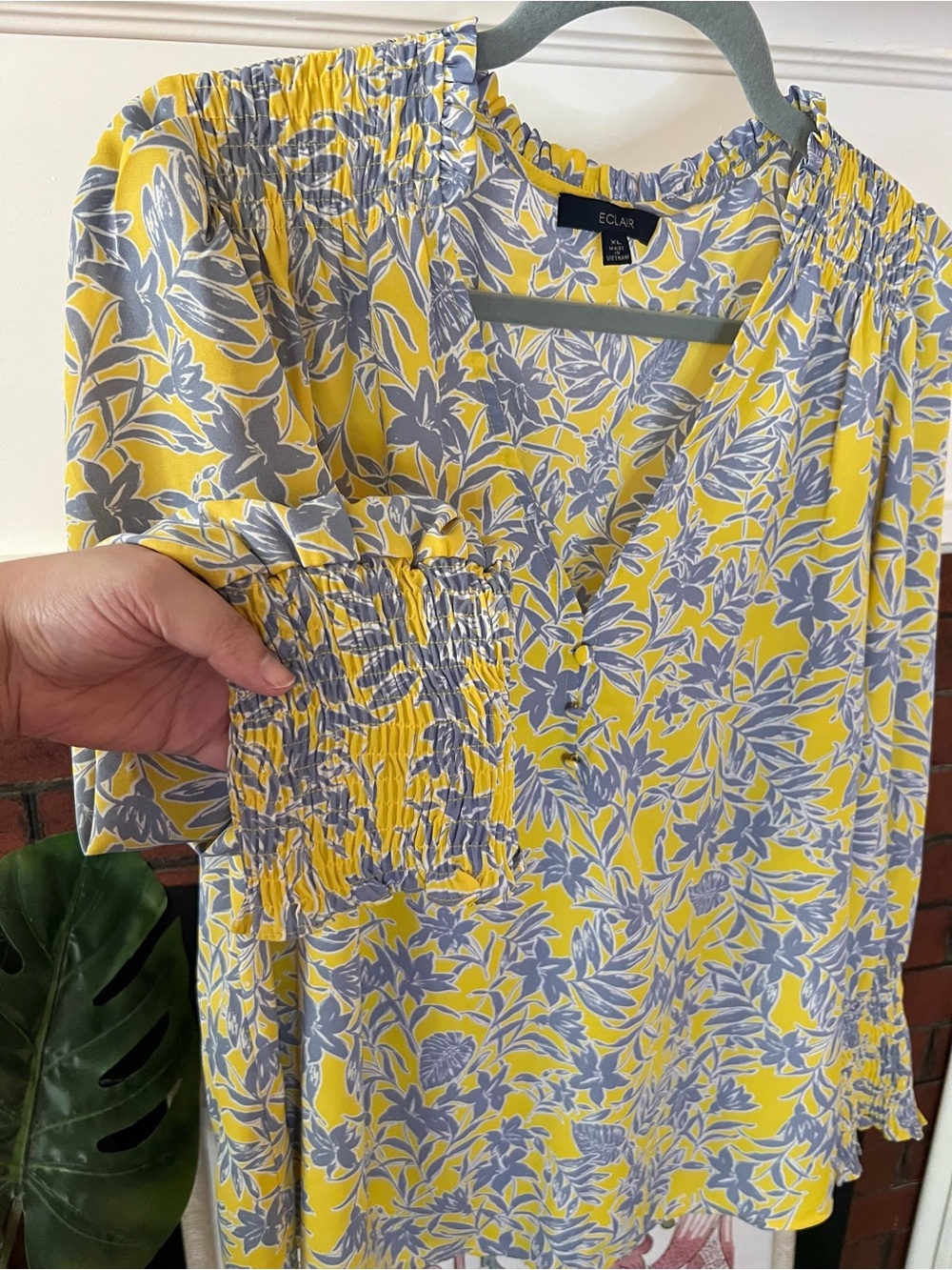 Eclair Yellow Ruched Cuff Blouse Top - Picture 3 of 5